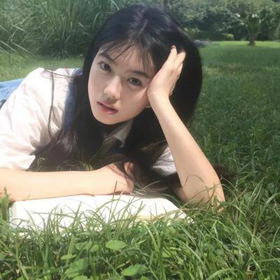 发布会舞台实拍：恋综女嘉宾脚踏两条船，被全网抵制